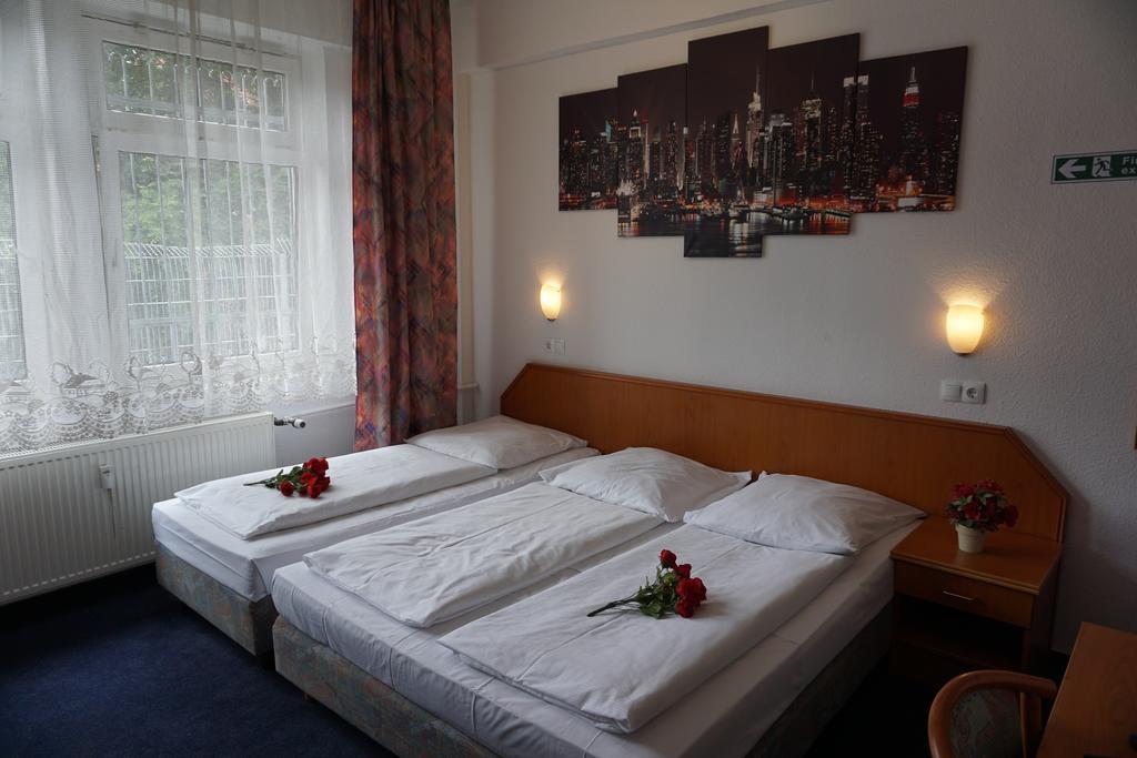Itm Hotel Oase Hamburg Room photo