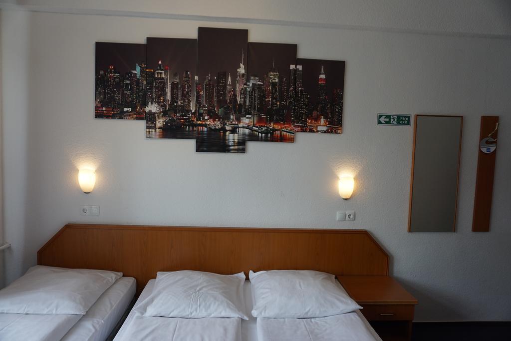 Itm Hotel Oase Hamburg Room photo